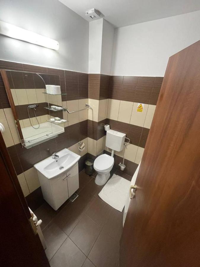 Hotel Promenada ママイア エクステリア 写真