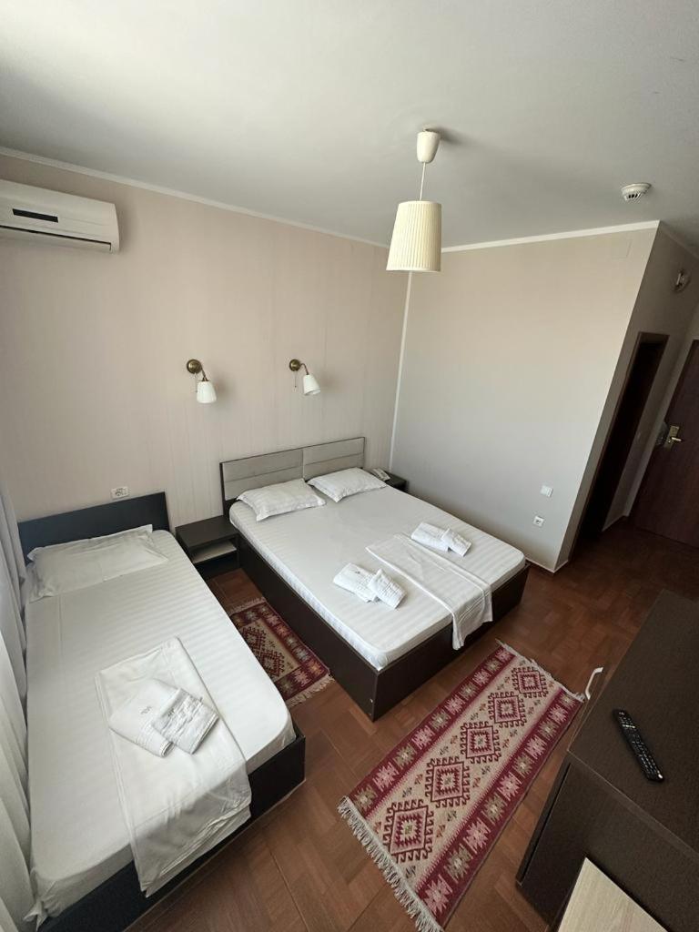 Hotel Promenada ママイア エクステリア 写真