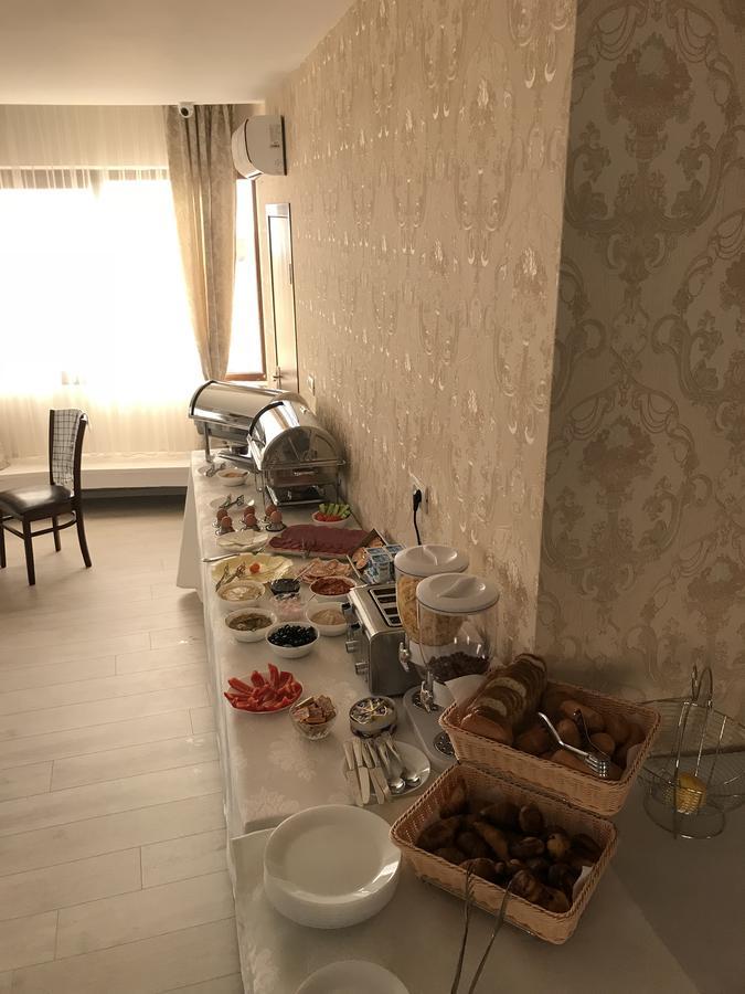 Hotel Promenada ママイア エクステリア 写真